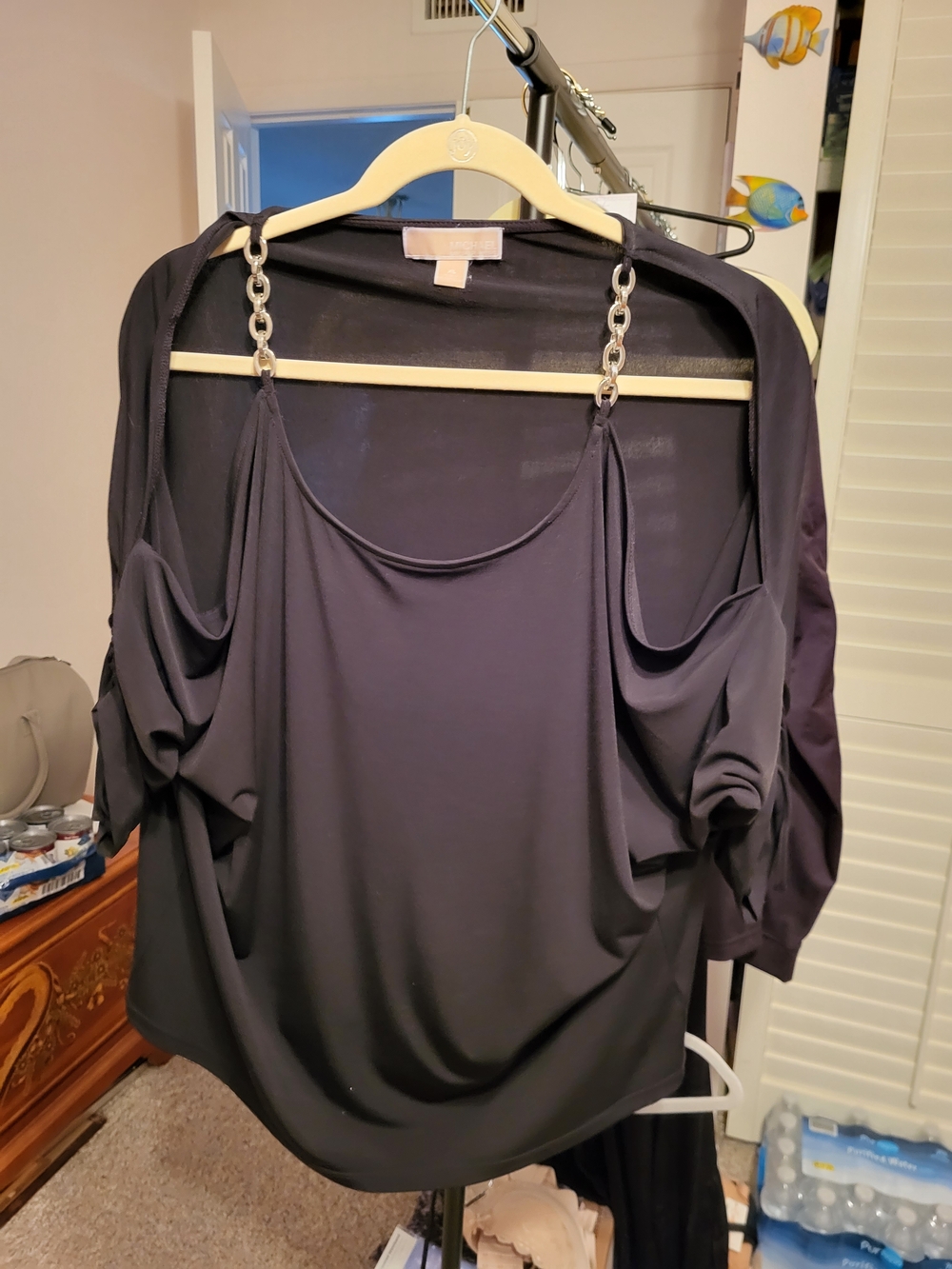 Chain-Shoulder Cold-Shoulder Top - Black 25"x 25